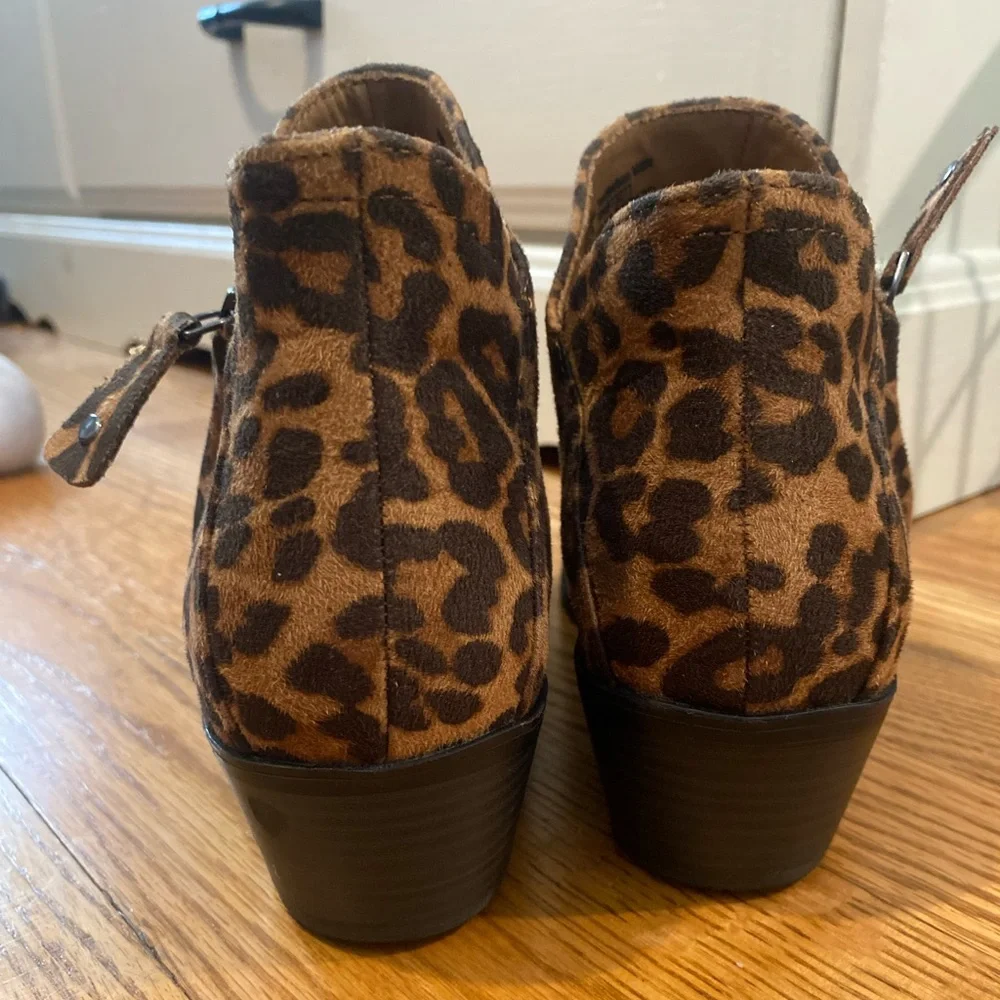Leopard Booties - Picture 4 of 6